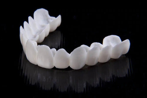 WhiteSnap™ Aligneur Blanc Invisible – 100% Ajustable et Sans Perforations