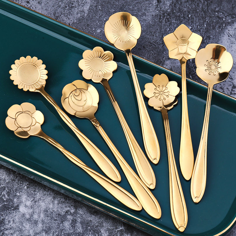 BlossomSpoon™ – Ensemble de 8 Cuillères à Thé Fleuries en Acier Inoxydable