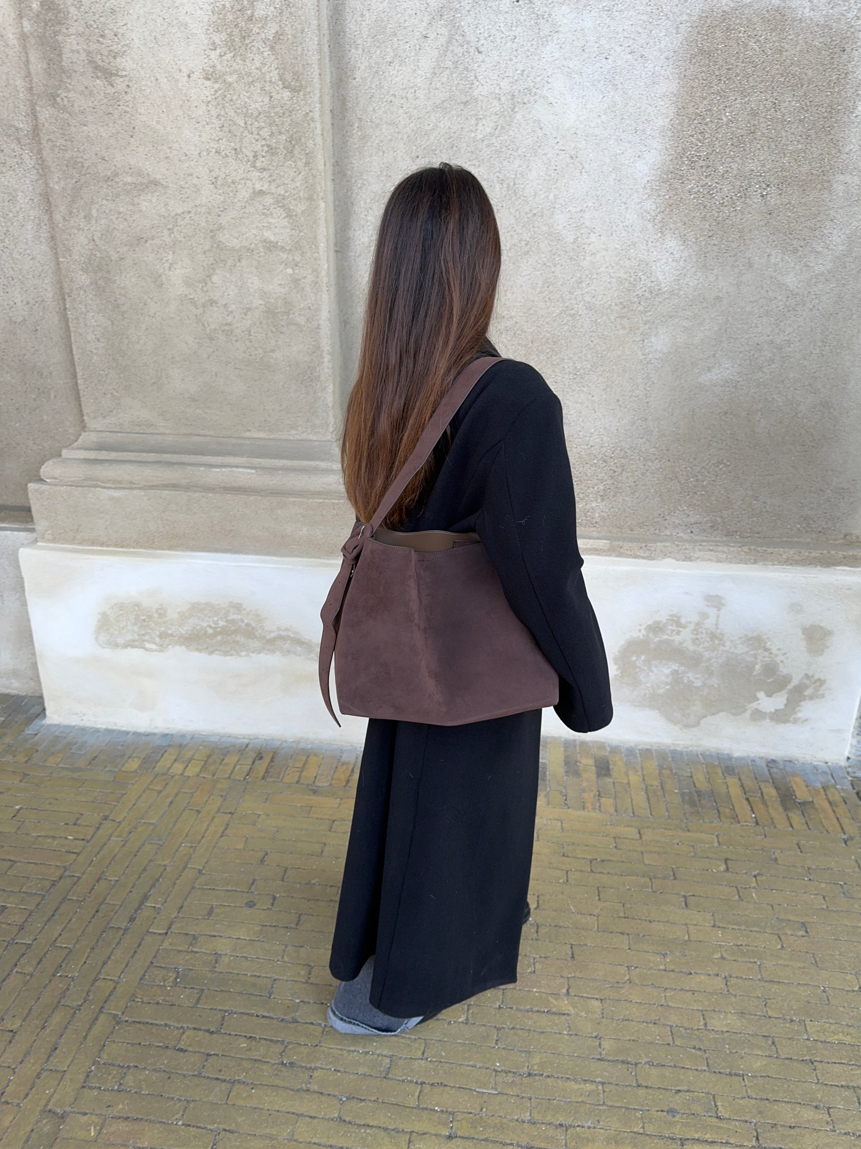 SuèdeChic™ Sac Porté Épaule Barcelona – Brun Foncé