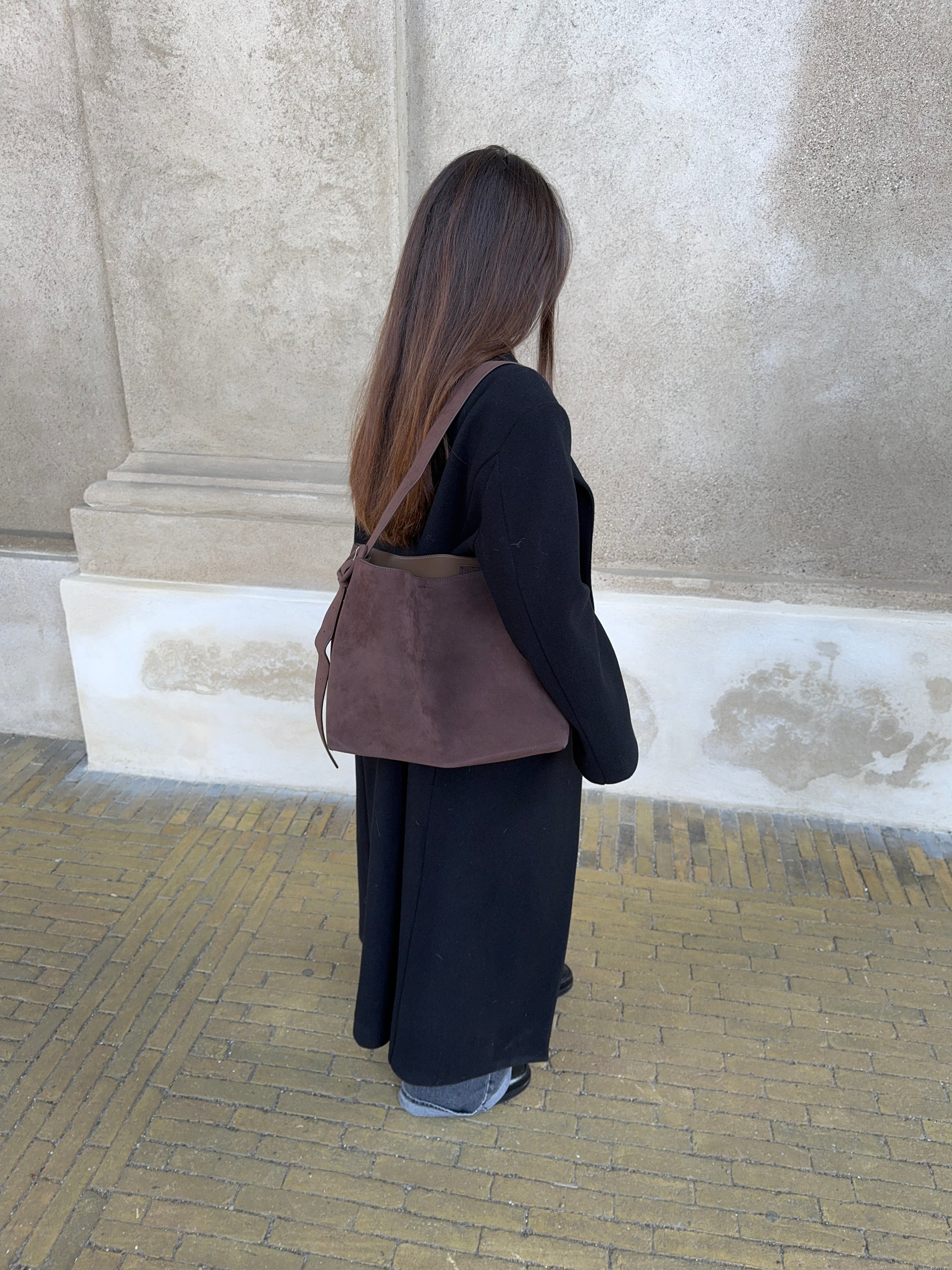 SuèdeChic™ Sac Porté Épaule Barcelona – Brun Foncé