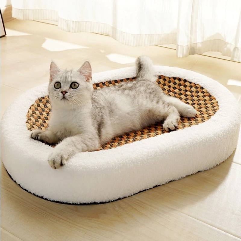 ClawCushion™ - Lit en Peluche pour Chat avec Surface Résistante aux Griffes
