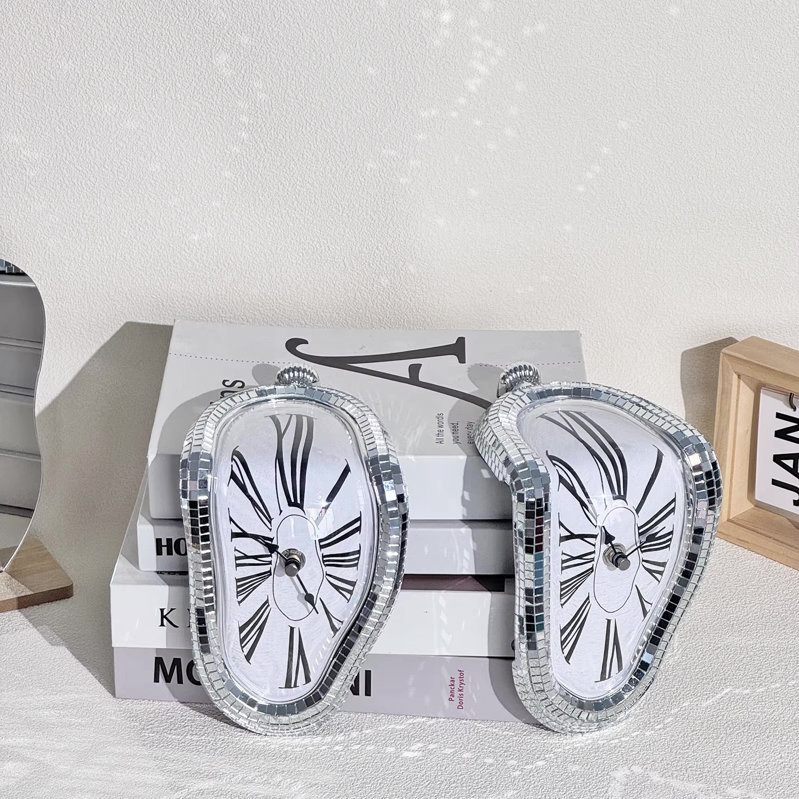 TimeTwist™ Horloge Fondante Déformée Inspirée par Salvador Dalí