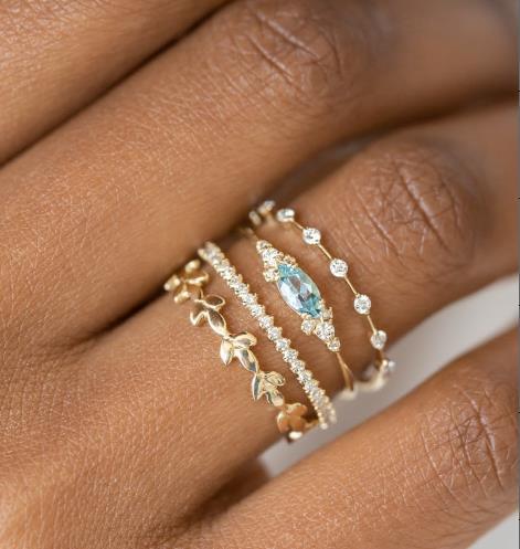 Lumiére™ Geometrische Goudkleurige Ringenset met Ronde Zirkoon Kristallen